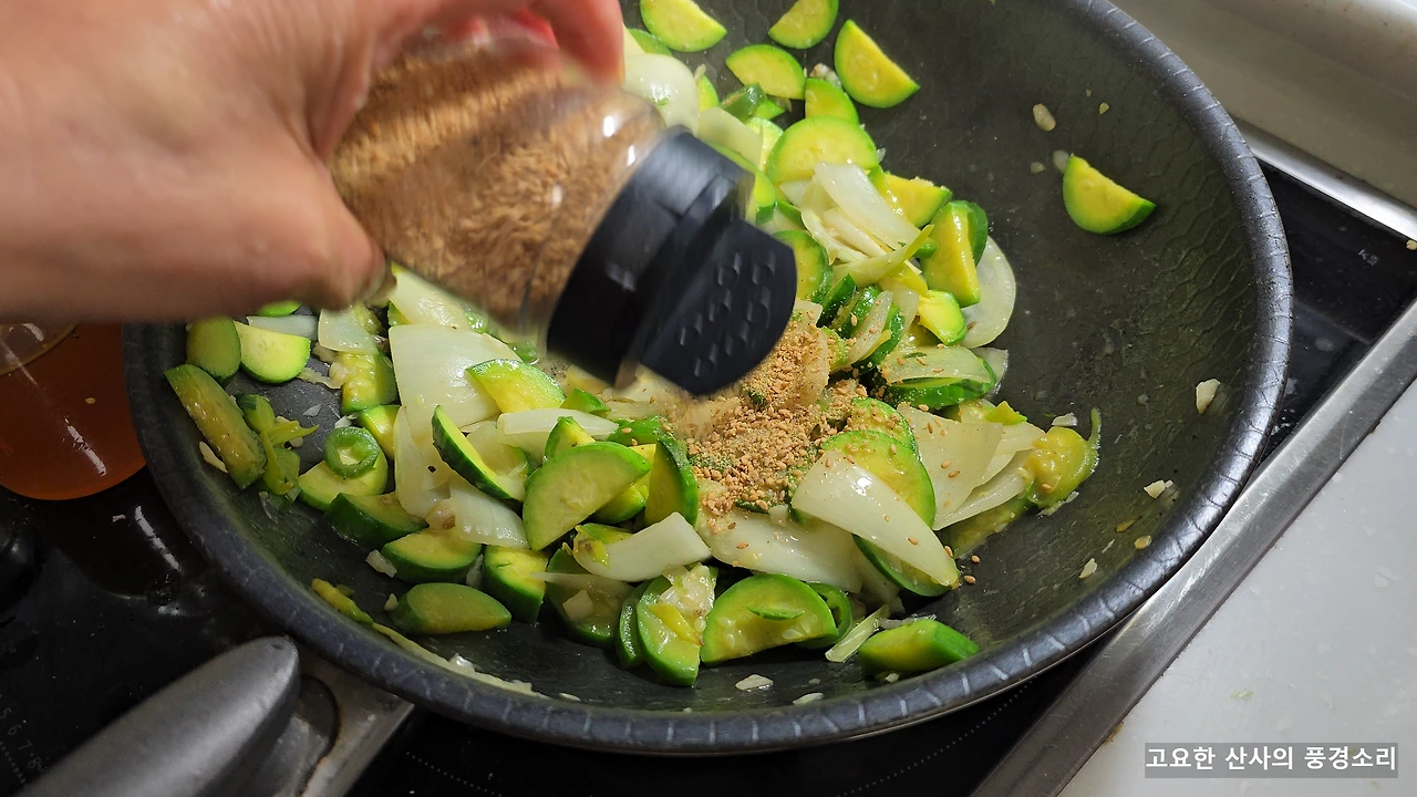 img.png?credential=yqXZFxpELC7KVnFOS48ylbz2pIh7yKj8&expires=1769871599&allow_ip=&allow_referer=&signature=S0xUJSXwOCCEmwf0bW4TUPdIv30%3D