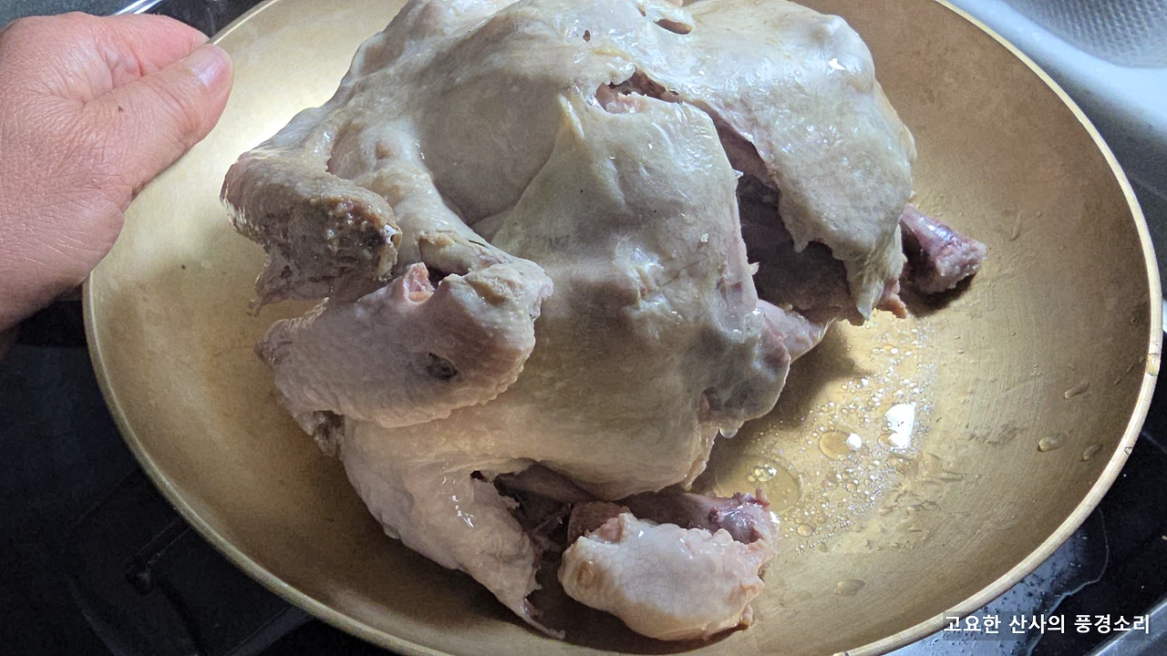 img.png?credential=yqXZFxpELC7KVnFOS48ylbz2pIh7yKj8&expires=1772290799&allow_ip=&allow_referer=&signature=lje%2BQkIYmj8uyqBX%2BfBcJceXhck%3D