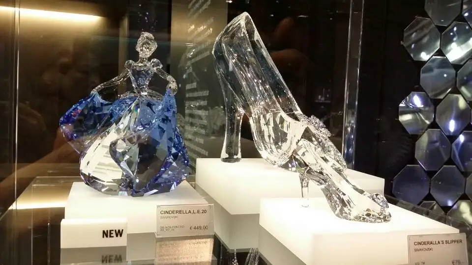 스와로프스키.jpeg