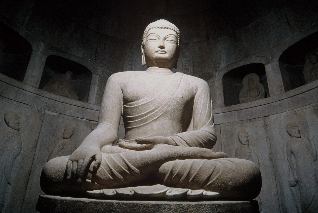 국보24석굴암본존5 [사진제공(촬영자) - 경주시 관광자원 영상이미지].JPG