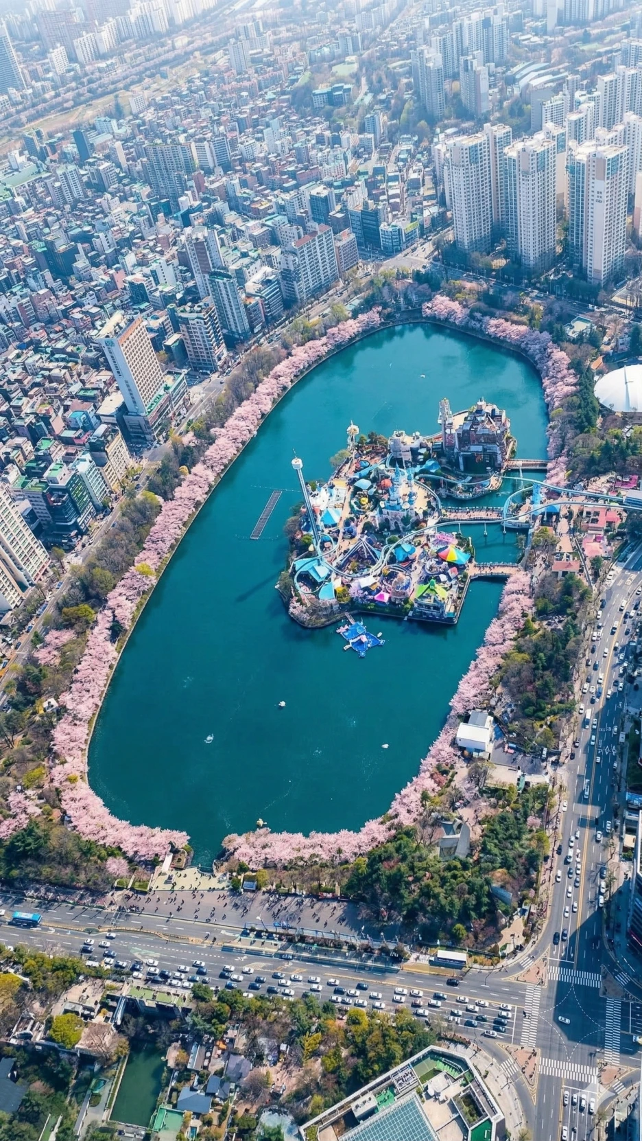 Gemini_Generated_Image_28txl928txl928tx.png?type=w1