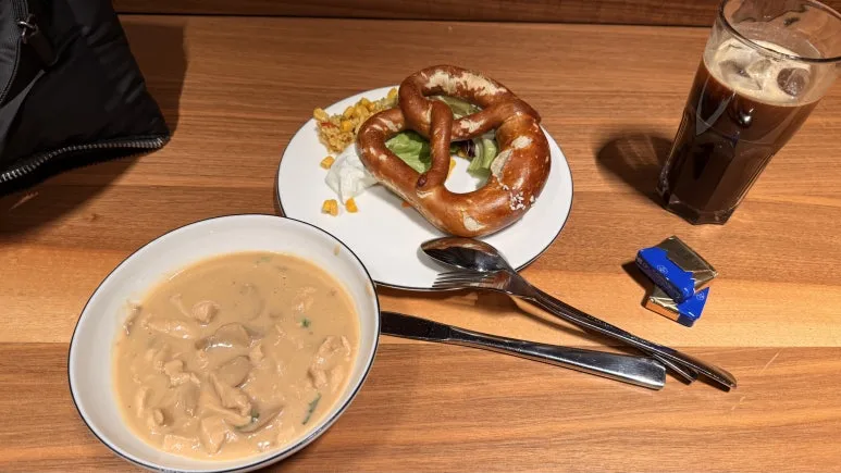 IMG_6344.jpeg?type=w773