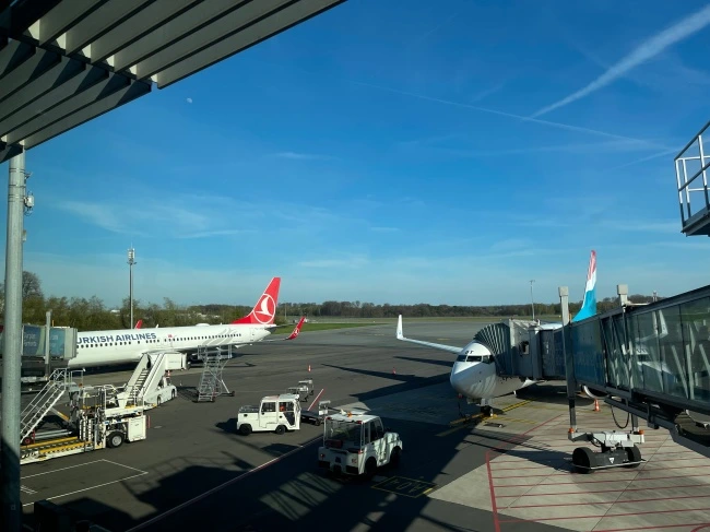 img.jpg?credential=yqXZFxpELC7KVnFOS48ylbz2pIh7yKj8&expires=1772290799&allow_ip=&allow_referer=&signature=%2BJIh6XfoRZ7Z40HKcpI4SBb7P9E%3D