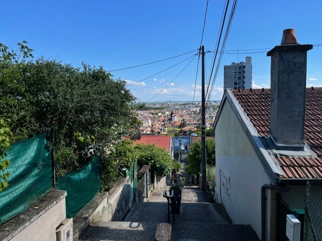 img.jpg?credential=yqXZFxpELC7KVnFOS48ylbz2pIh7yKj8&expires=1774969199&allow_ip=&allow_referer=&signature=Lw1z99oycJW0ME3BENS3ELpcrSQ%3D