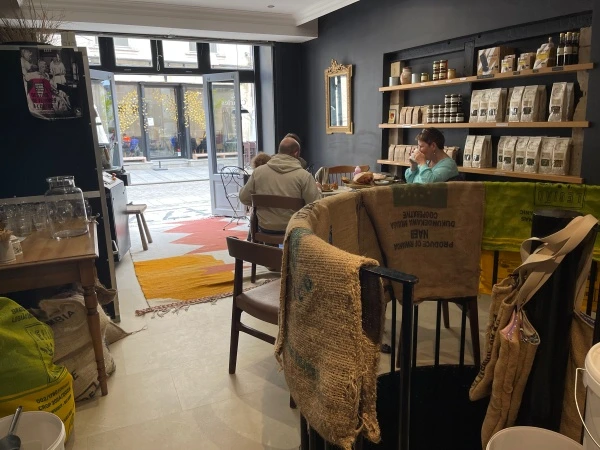 img.jpg?credential=yqXZFxpELC7KVnFOS48ylbz2pIh7yKj8&expires=1774969199&allow_ip=&allow_referer=&signature=1QQV1RFMCukE8pzKGsrCZCkjfeE%3D