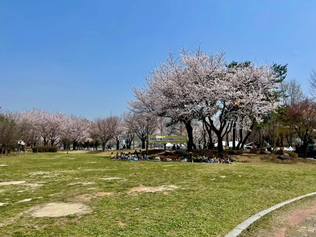 img.jpg?credential=yqXZFxpELC7KVnFOS48ylbz2pIh7yKj8&expires=1772290799&allow_ip=&allow_referer=&signature=L%2FKtxvzoL6KaCuUD3Cx%2FFWHfZ8M%3D