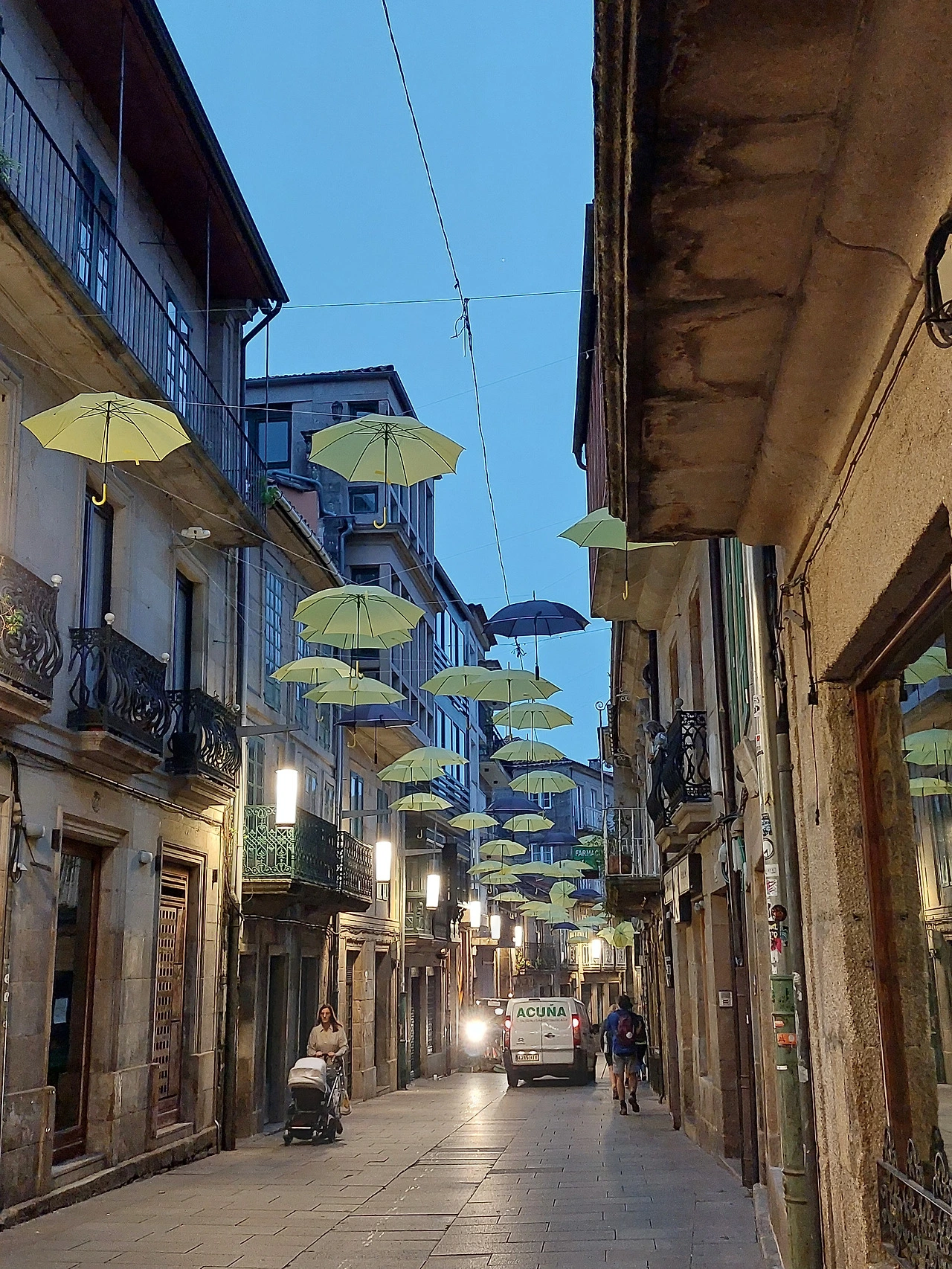 2 아침 출발 Pontevedra 도심 (4).heic