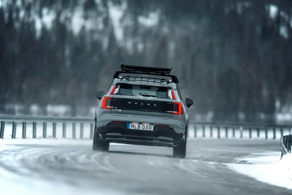 339701_Volvo_EX30_Cross_Country_exterior.jpg?type=w1