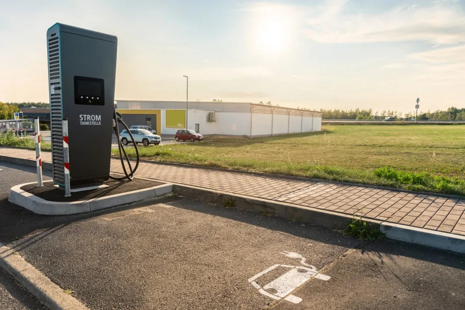 AdobeStock_385818092.jpeg?type=w1