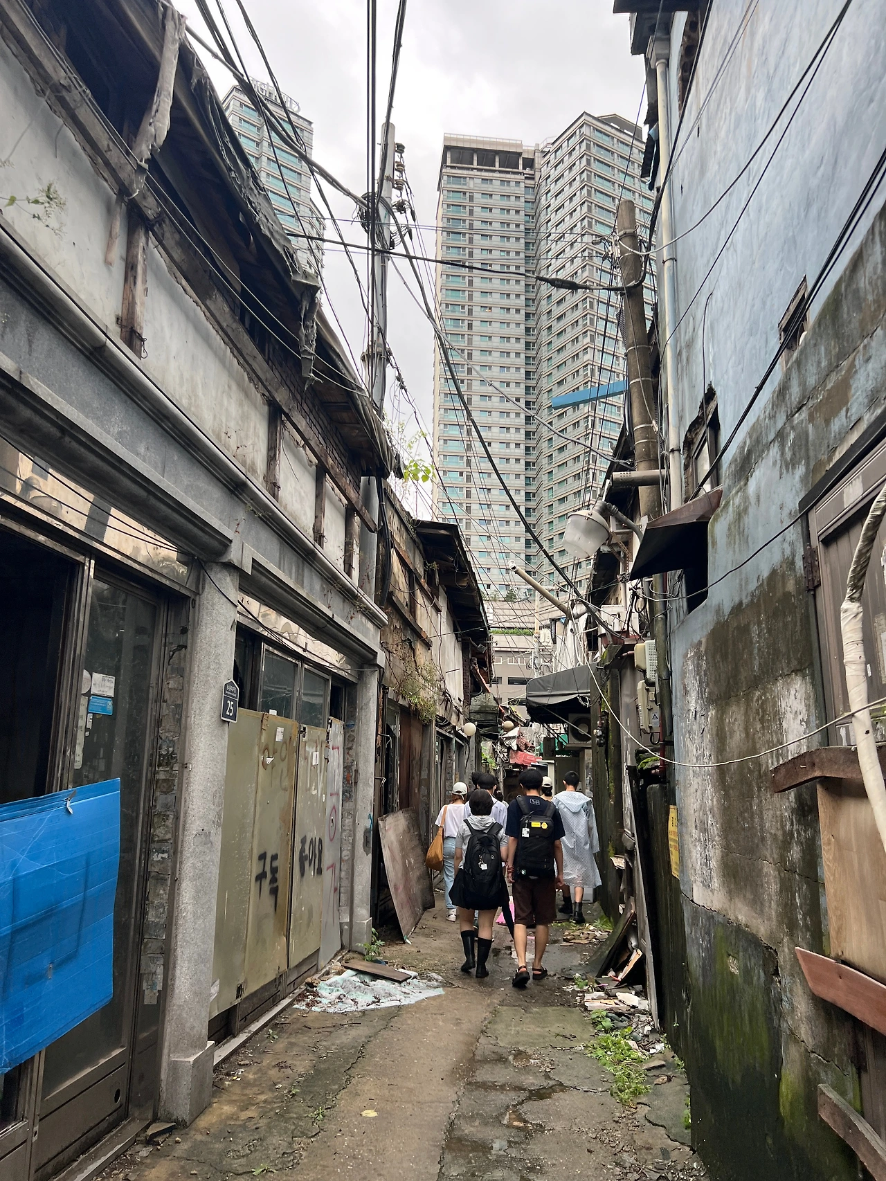 15. [RE;] 용주골 미아리 그림 16.JPG