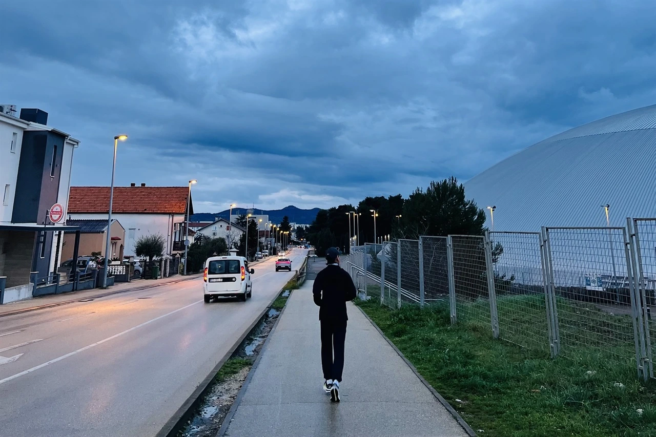 IE003581662_STD.jpg?20260211044128019