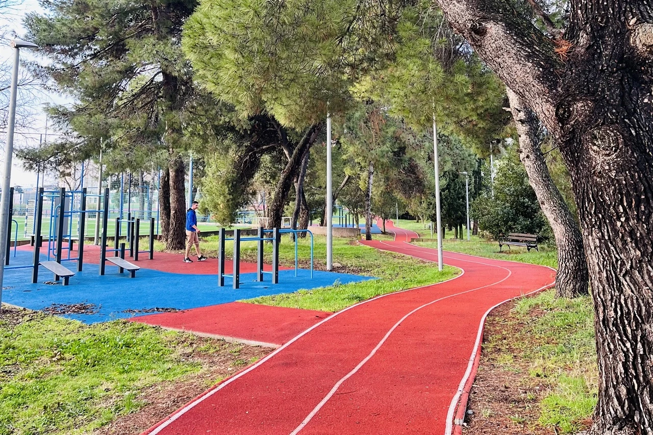 IE003581663_STD.jpg?20260211044128019