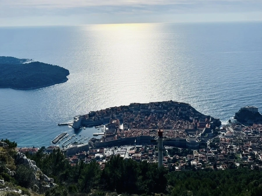 IE003577926_STD.jpg?20260202004326236