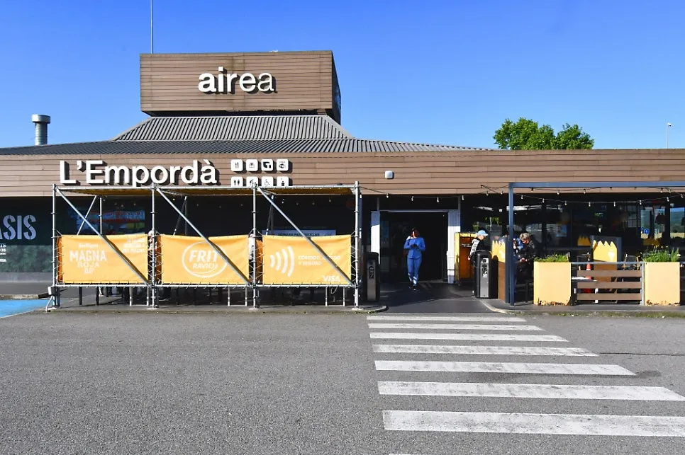 DSC_9558.JPG?type=w966