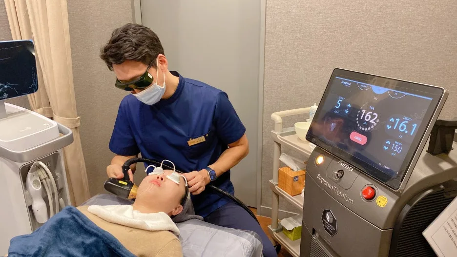 VVTB8725.JPEG?type=w1