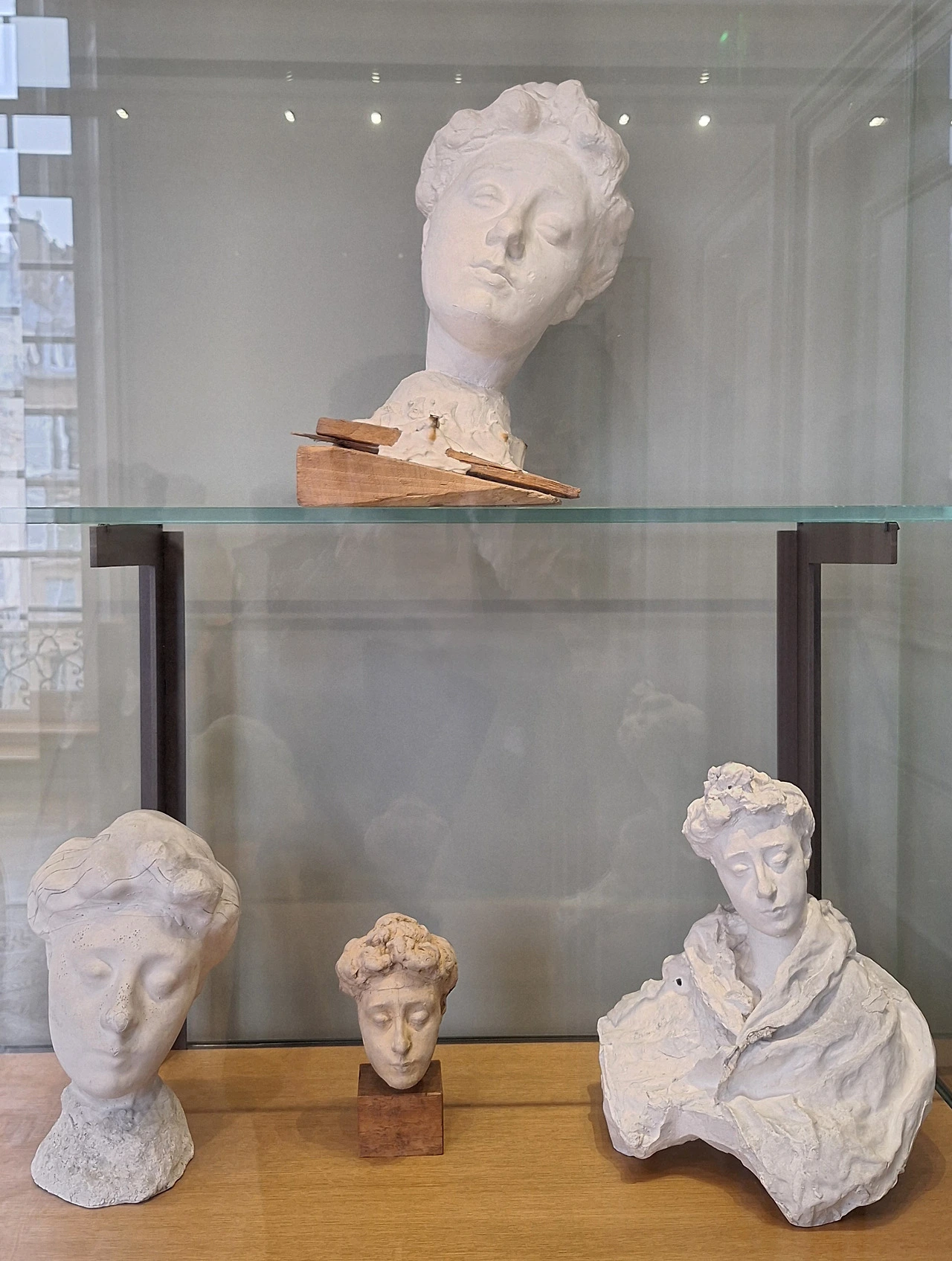 img.jpg?credential=yqXZFxpELC7KVnFOS48ylbz2pIh7yKj8&expires=1772290799&allow_ip=&allow_referer=&signature=G0g%2BP44xEzwV%2FFvXaoubULDYhV8%3D