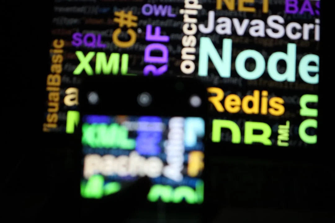 photo-1650234083227-74c0700b295a?crop=entropy&cs=tinysrgb&fit=max&fm=jpg&ixid=M3w4OTYxMzh8MHwxfHNlYXJjaHwzfHxjb2RpbmclMjB2cyUyMG5vY29kZSUyMGNvbXBhcmlzb24lMjBzdGFydHVwJTIwZGV2ZWxvcG1lbnQlMjBvcHRpb25zJTIwdGVjaCUyMGNob2ljZXMlMjBlbnRyZXByZW5ldXJ8ZW58MHwwfHx8MTc3MzcxMzY2Nnww&ixlib=rb-4.1.0&q=80&w=1080