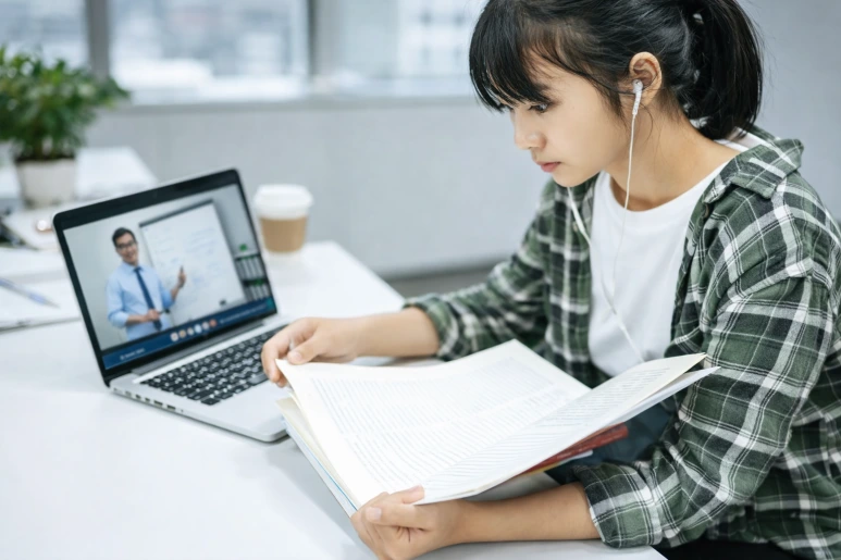 %ED%95%99%EC%A0%90%EC%9D%80%ED%96%89%EC%A0%9C_%ED%94%8C%EB%9E%98%EB%84%88_%EB%B9%84%EC%9A%A93.png?type=w773