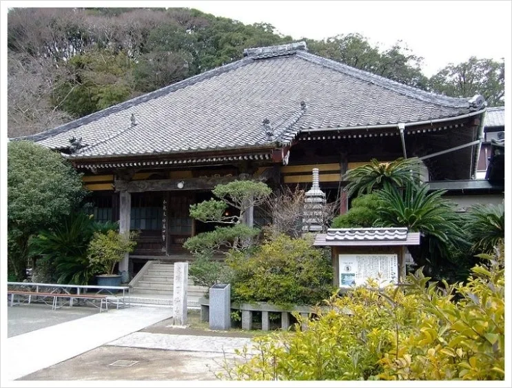 800px-Ryosenji_temple_shimoda_2007-02-24.jpg?type=w2