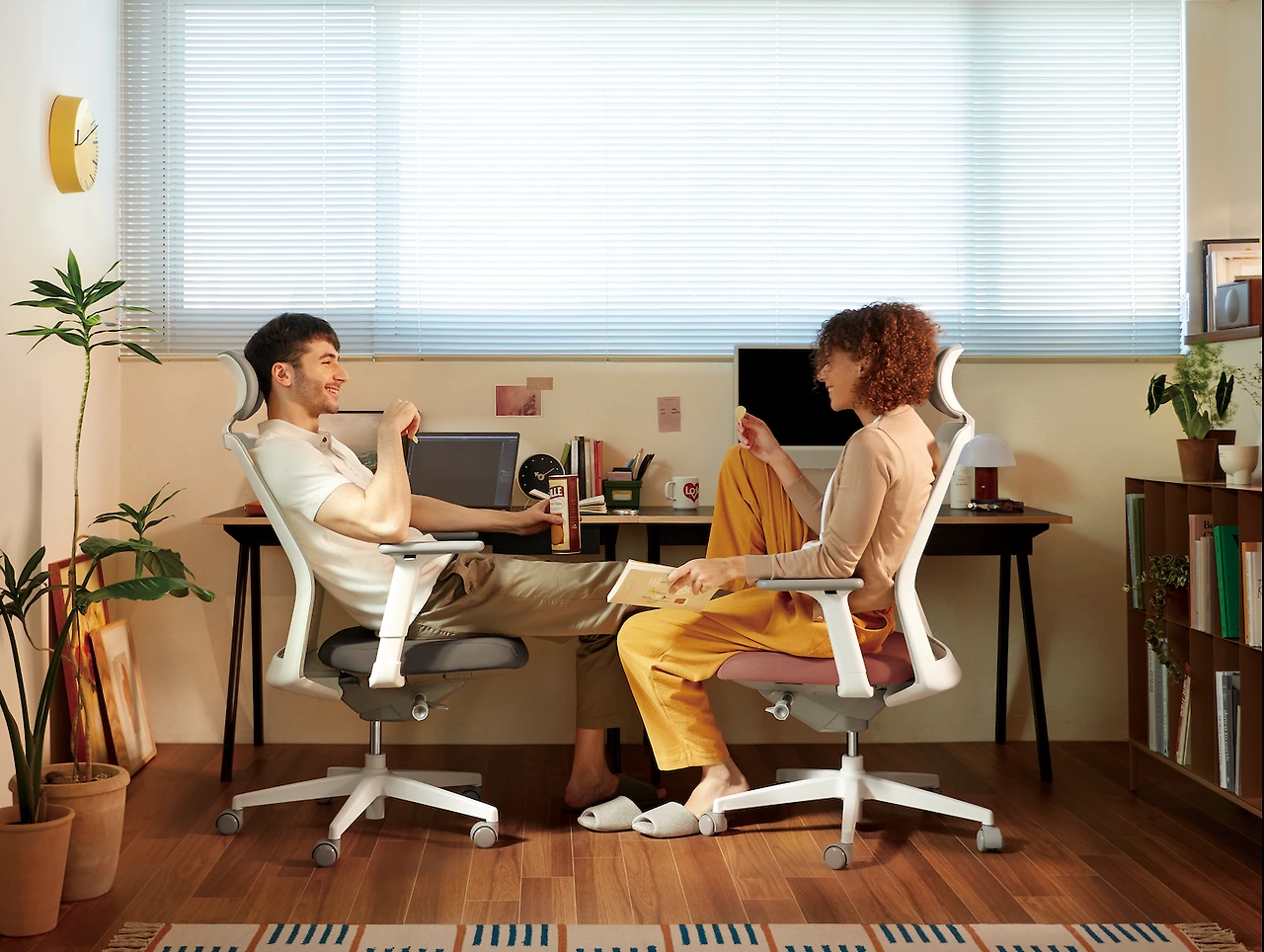 2025-10-29_12.22.42.png?crop=center&v=1761708172