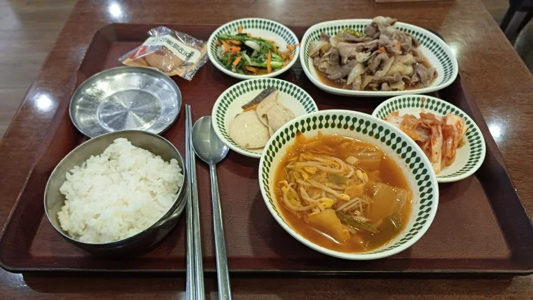 1762301343998.jpg?type=w773