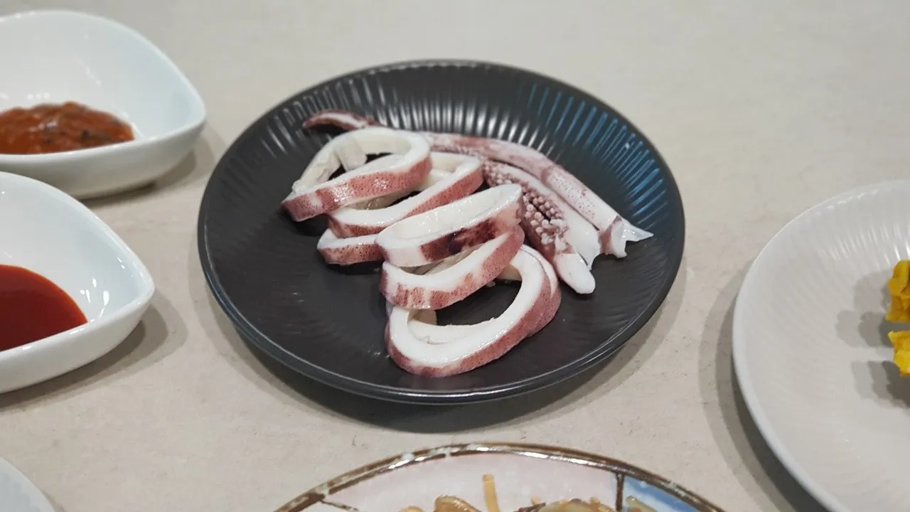 3_a5bUd018svc1llwns3vq7gk0_1h7xag.jpg?type=e1920_std