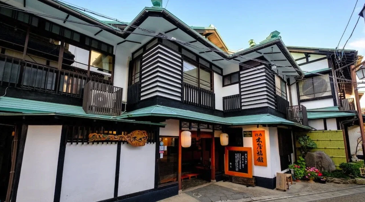 img.png?credential=yqXZFxpELC7KVnFOS48ylbz2pIh7yKj8&expires=1774969199&allow_ip=&allow_referer=&signature=X1h1fM%2BtQwRQ9UCMQ3%2FZjCWt8%2BY%3D