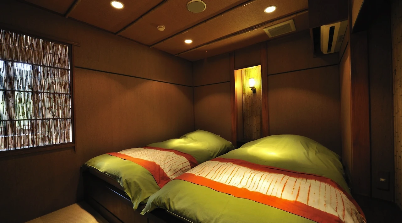 img.png?credential=yqXZFxpELC7KVnFOS48ylbz2pIh7yKj8&expires=1774969199&allow_ip=&allow_referer=&signature=gFnnZx7txMtqIWK6RKN6IJoVgKc%3D