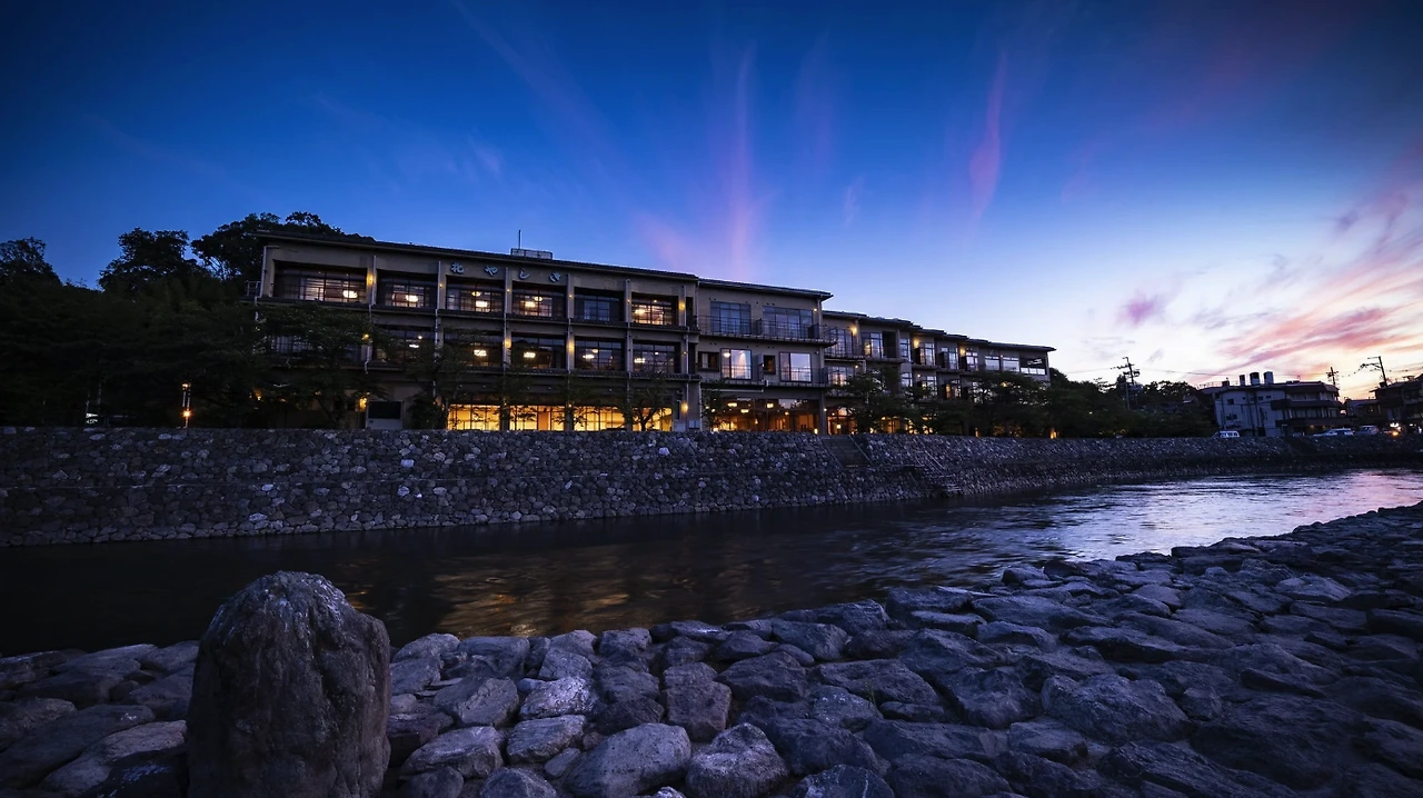 img.png?credential=yqXZFxpELC7KVnFOS48ylbz2pIh7yKj8&expires=1774969199&allow_ip=&allow_referer=&signature=NT6yNCAw2PMcvpXzWDA03cgxX80%3D