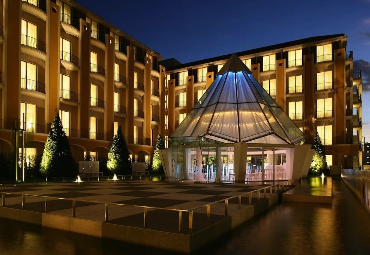 img.png?credential=yqXZFxpELC7KVnFOS48ylbz2pIh7yKj8&expires=1774969199&allow_ip=&allow_referer=&signature=hQXxORyJmR%2BLHlZzGVvLUMHUMzc%3D