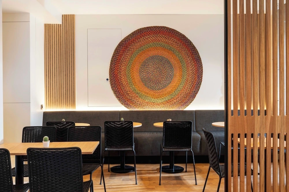 3코너 루브르2.jpeg