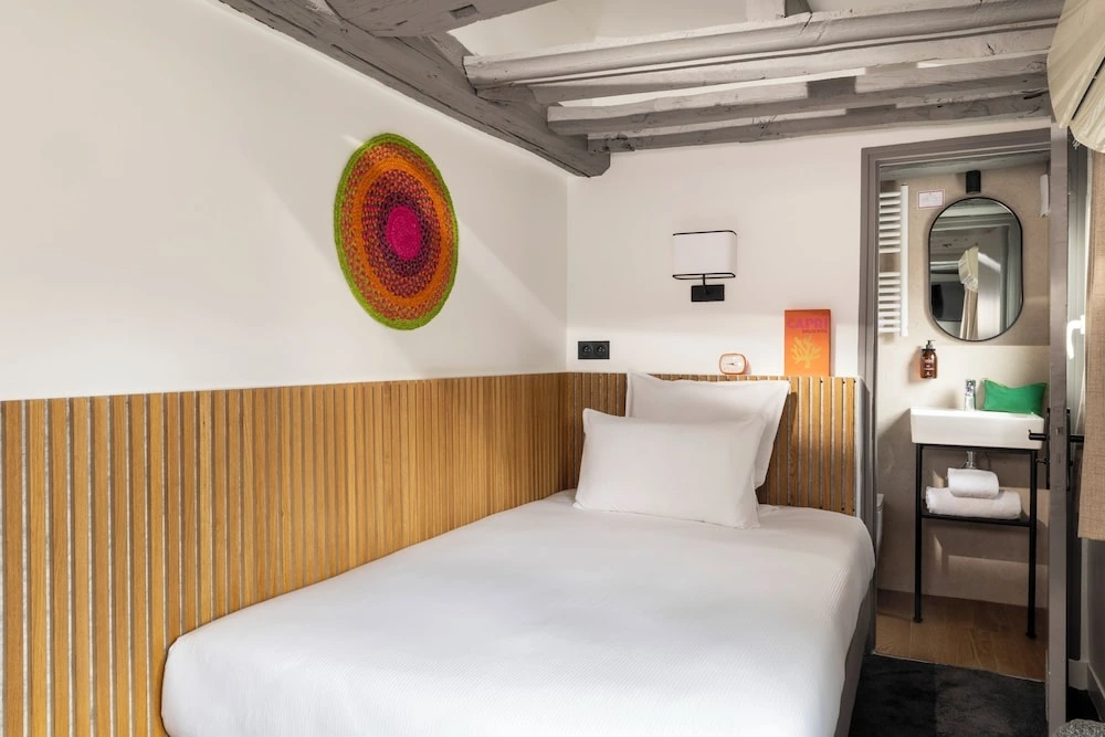 3코너 루브르3.jpeg