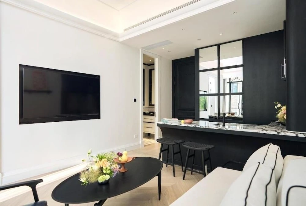 2오파트먼트 더 파 이스턴 호텔 - 피플스 스퀘어1.jpeg