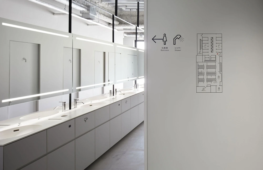 1나인아워스 하카타 스테이션3.jpeg