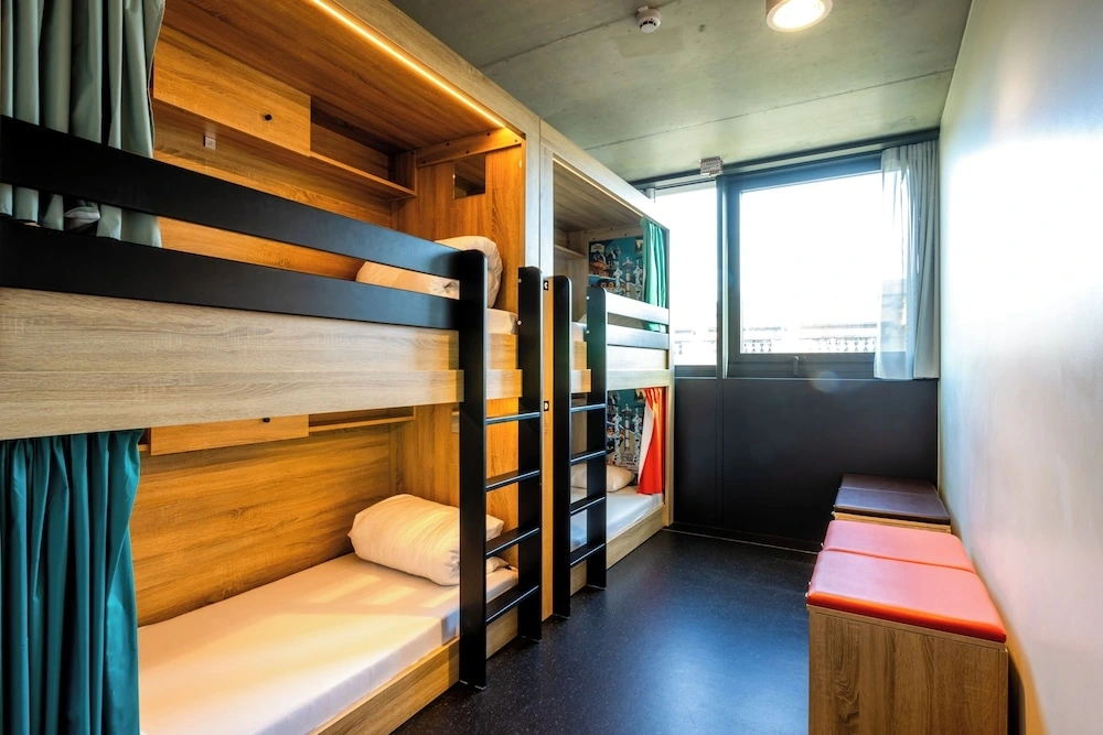 2더 피플 파리 마레2.jpeg