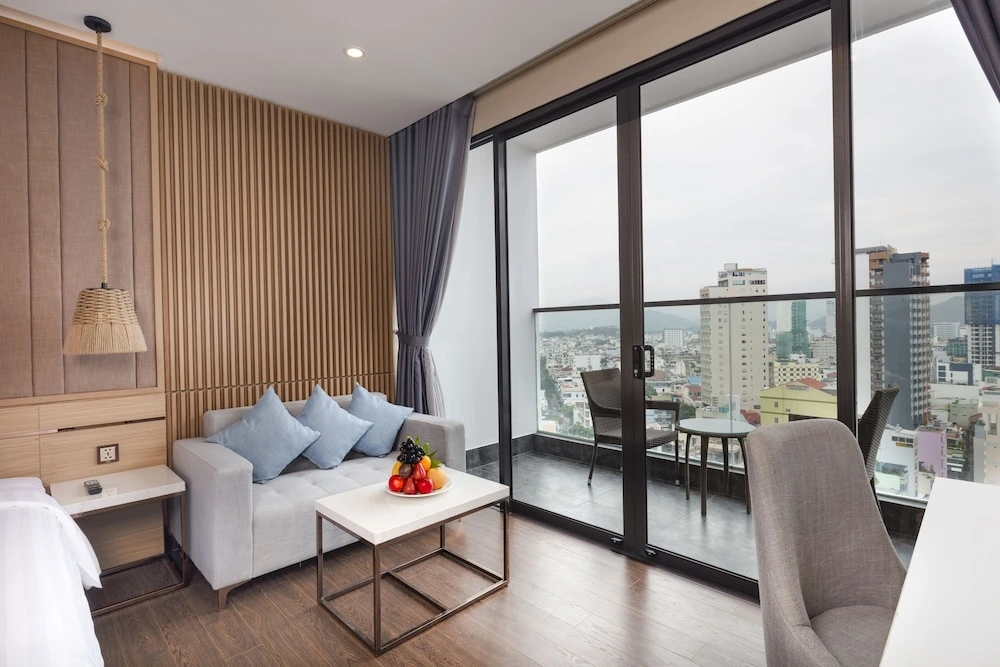 0_나트랑새벽도착숙소 메인 (3).jpeg