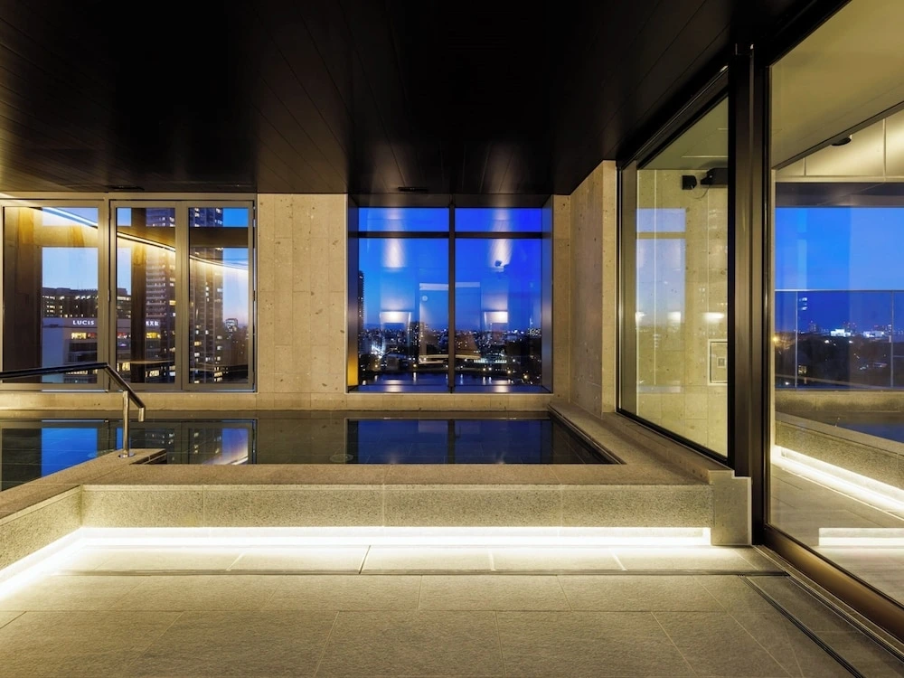 2_우에노숙소_&히어 도쿄 우에노1.jpeg