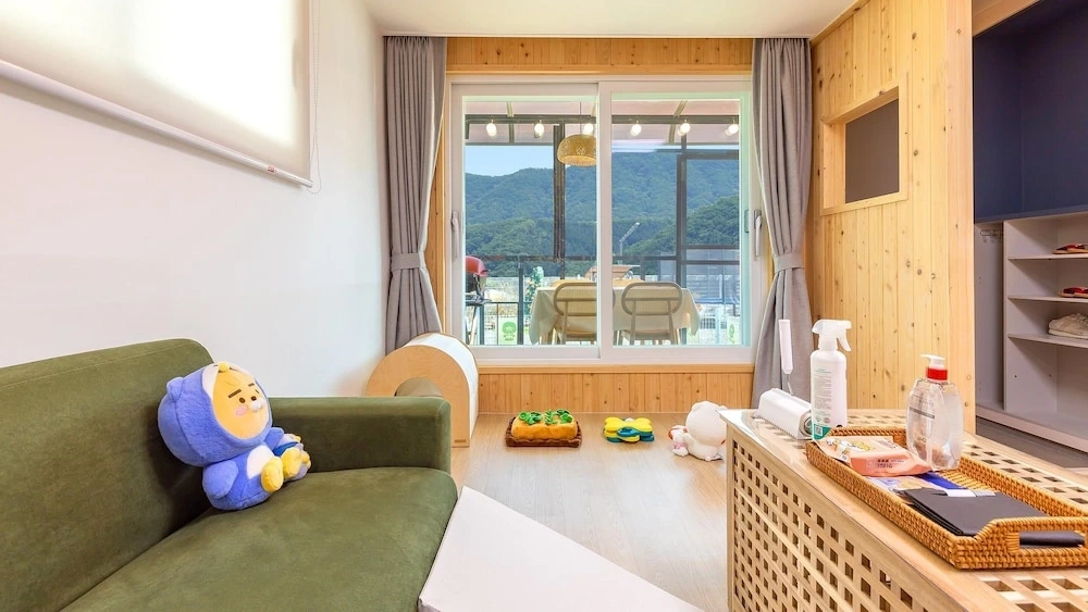 가평애견동반글램핑_가평 댕댕이 애견 독채 펜션 퍼플_12.JPG