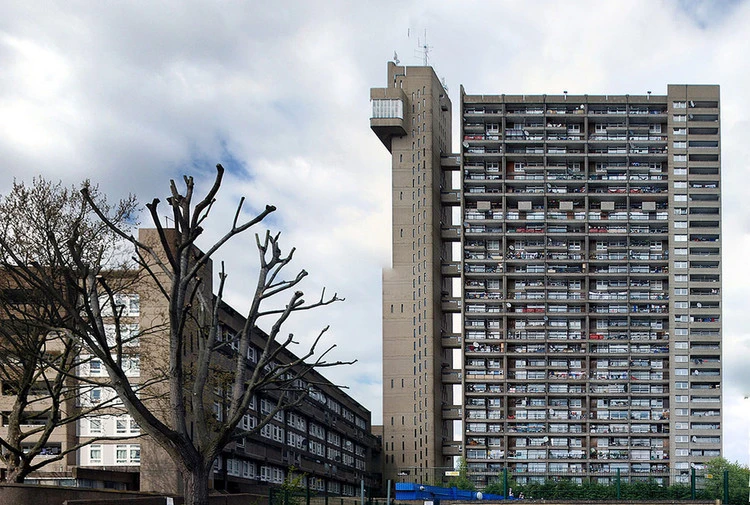 High-rise (2015)