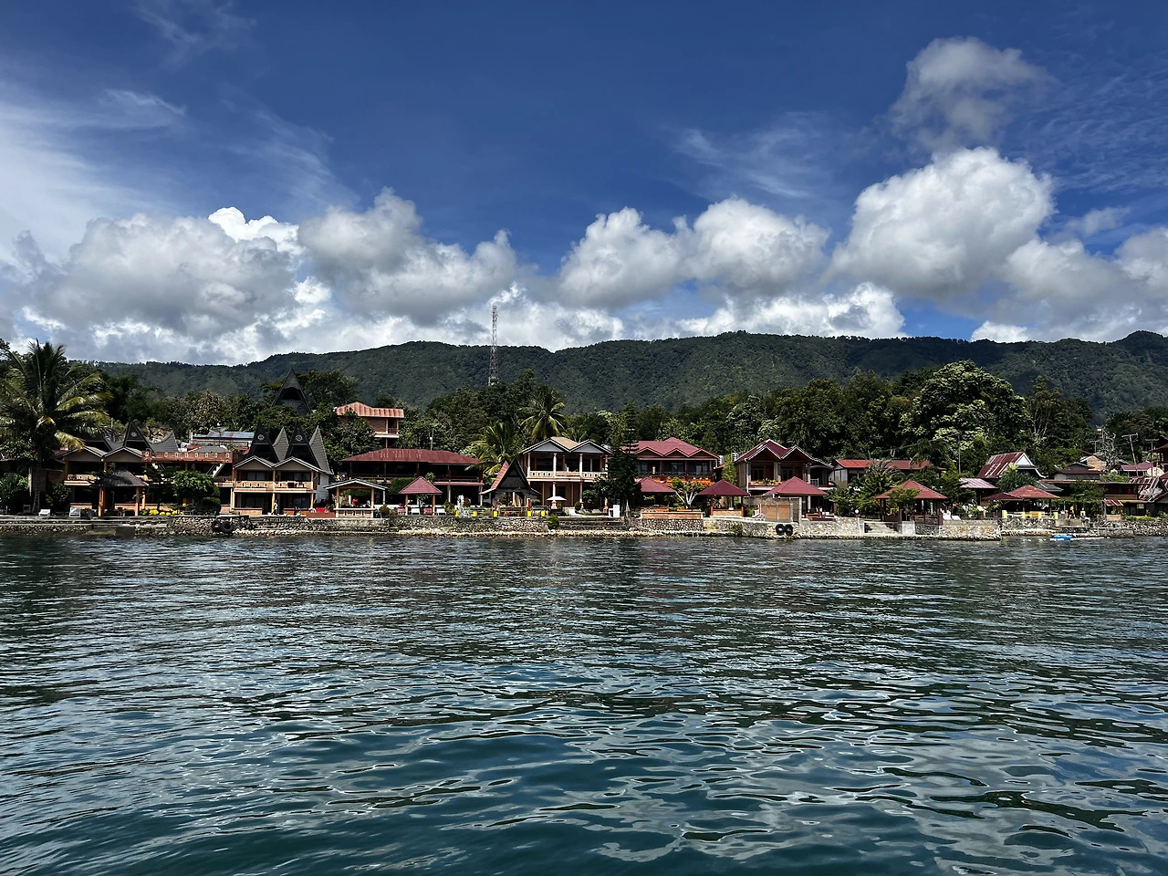 Parapat - Danau Toba로 가는 여정
