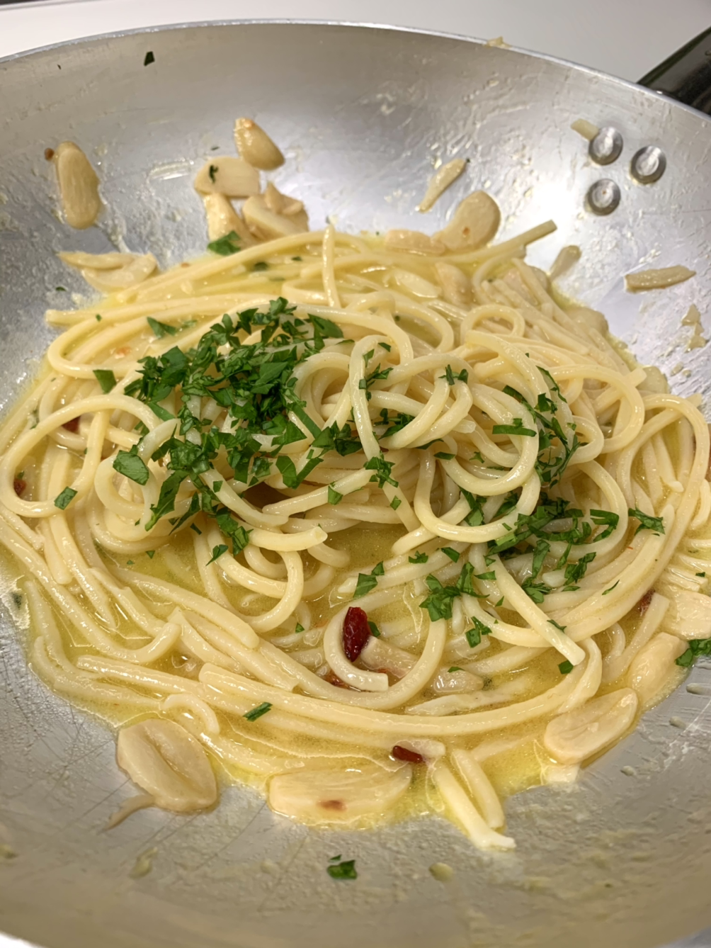 알리오 에 올리오(Aglio E Olio)