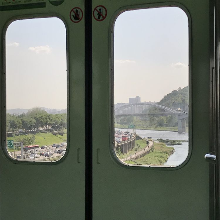 이사