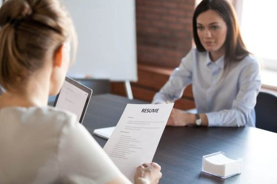 이미지 출처 : https://wemeancareer.com/never-say-during-job-interview