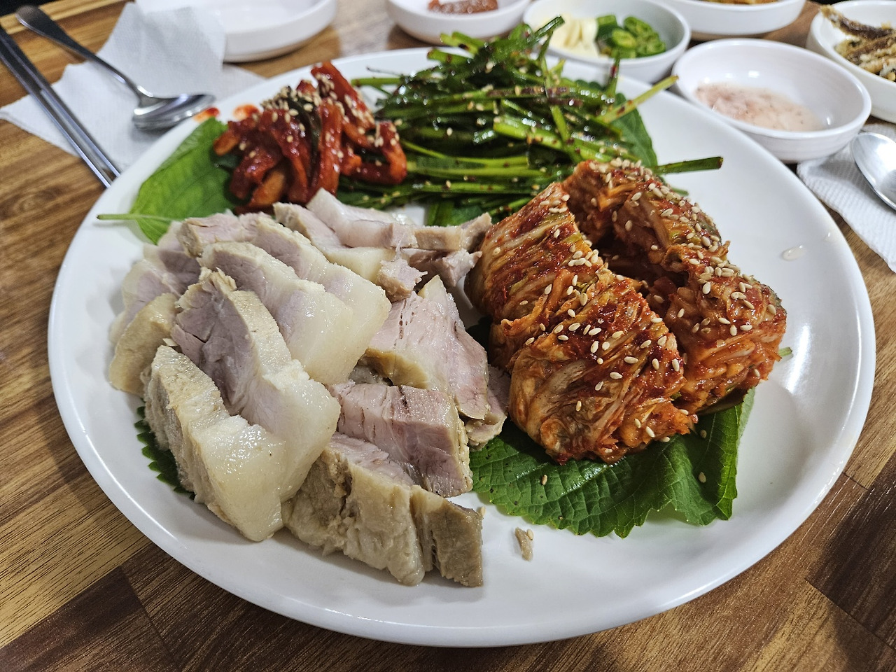13화 시청 앞 지하철역에서 만난 신성한 보쌈