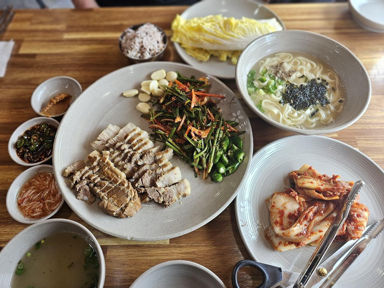 김동기셰프의 한그릇[ 옛가칼국수 ]