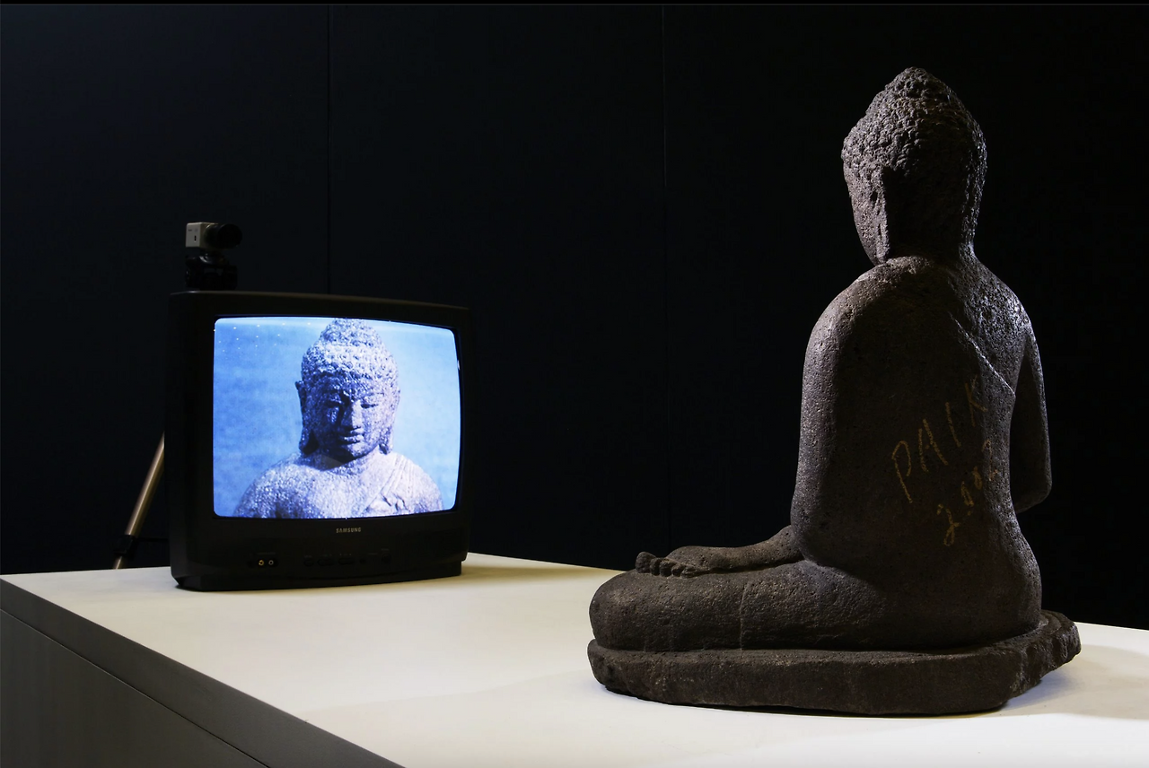 백남준, TV 부처, 1974