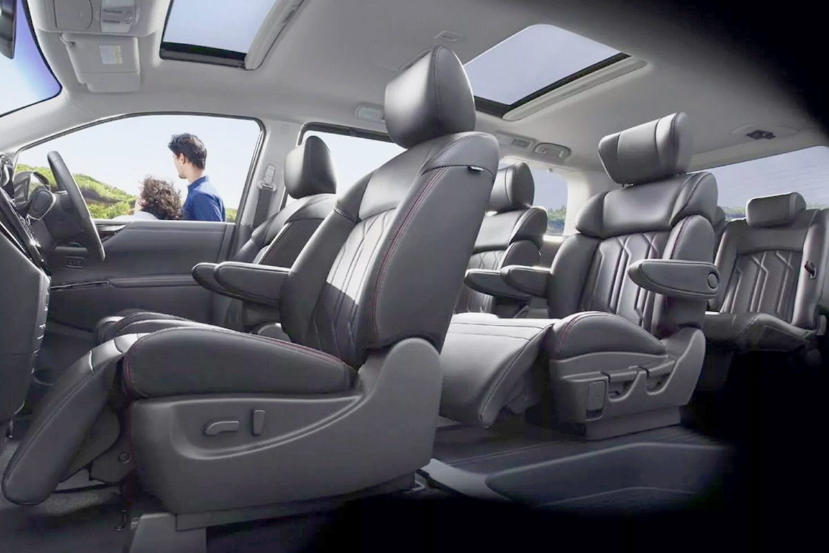 Nissan Current Elgrand Indoor