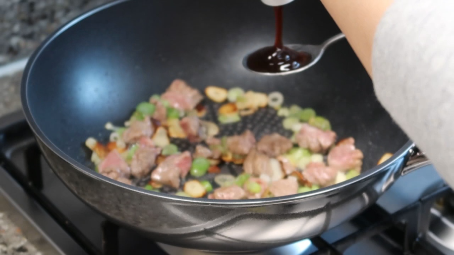 마늘볶음밥 황금레시피 간단한 한 그릇 요리 가성비 넘치는 자취 메뉴로 추천 21 마늘볶음밥-황금레시피-가성비-한그릇요리-자취메뉴-추천