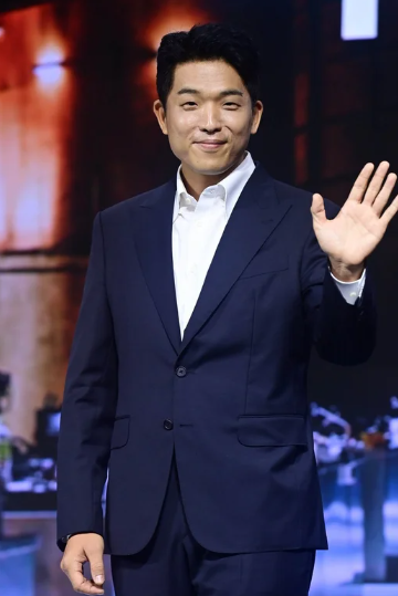 안성재 셰프 모수 흑백 요리사 나이 프로필 부인 결혼 학교 국적
