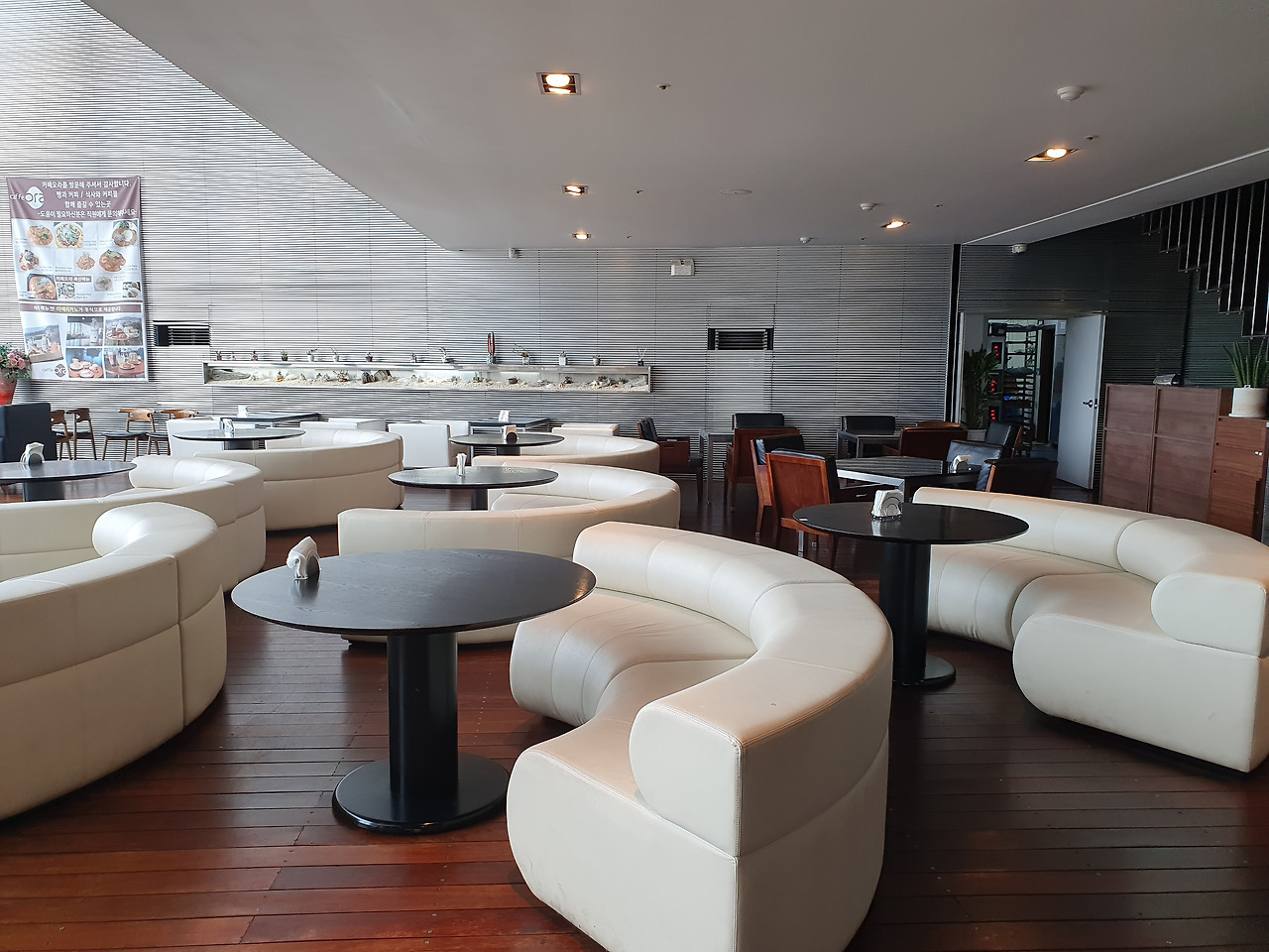 인천 카페오라 CAFE ORA 10 ywAAAAAAQABAAACAUwAOw==